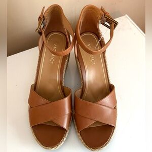 Vionic Marina Women's Size 10 Camel Leather Wedge Sandals Arch Support NEW